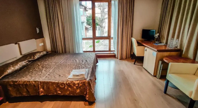 Двухместный номер Standard с балконом и с видом на город Family Hotel Casa del Mare
