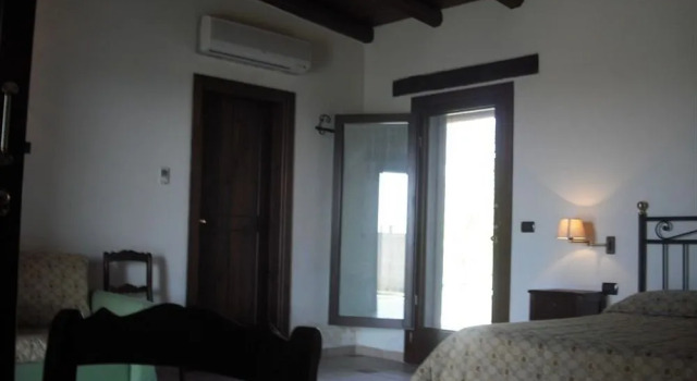 Hotel Masseria Protomastro, Book Hotel Poggiorsini Bari Province
