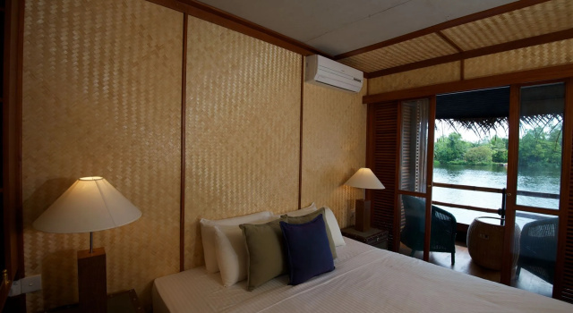 Yathra Houseboat, Забронировать Отель Отели Западной провинции 4 звезды, 4*