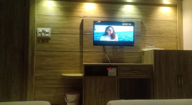HN PALACE Homestay, Забронировать Отель Отели Taj Ganj с завтраком, Завтраки