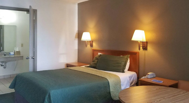 Travelers Inn & Suites, Забронировать Отель Отели Южной Каролины с завтраком, Завтраки