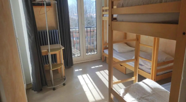 Auberge de Jeunesse HI Chamrousse, Забронировать Хостел Отели Belledonne с завтраком, Завтраки