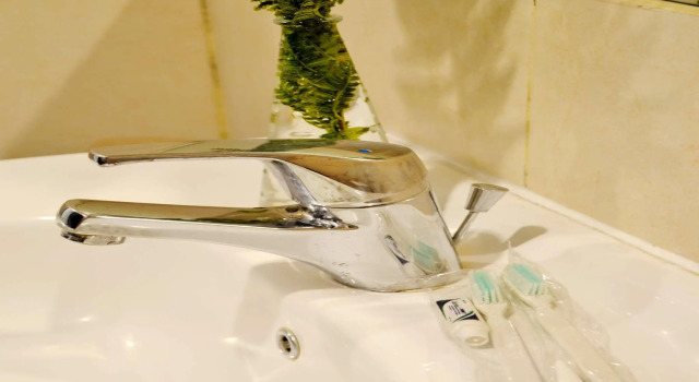 Номер Standard Hotel Alpha Makassar RedPartner