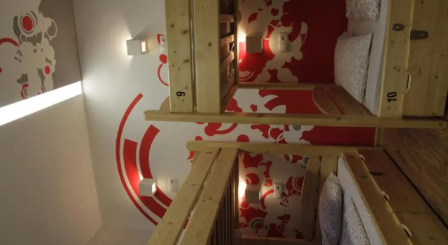 Кровать в общем номере Greg&Tom City Hostel