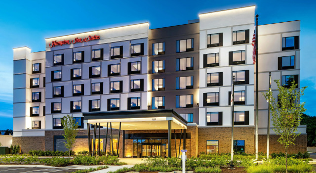 Hampton Inn & Suites Raleigh Midtown