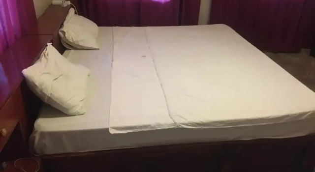 Номер Standard с балконом One World Village Guesthouse