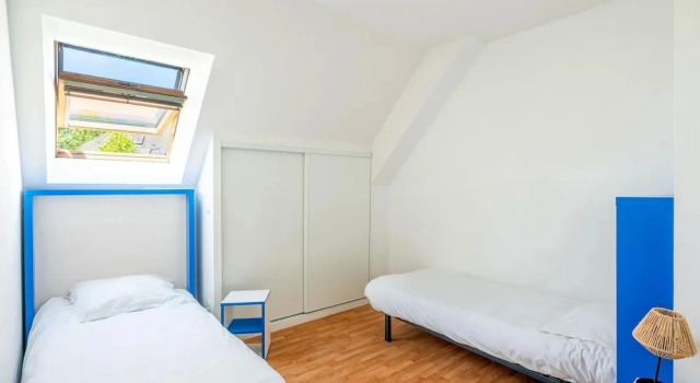 Spacious House for 6 in Parentis