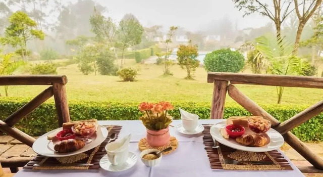 Andasibe Sifaka Lodge, Book Farm Stay Cheap Hotels in Toamasina