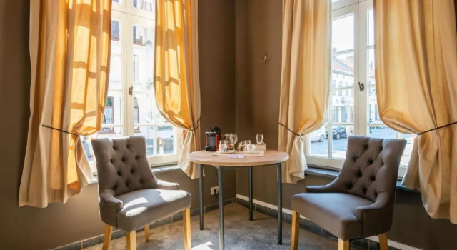 De Gouden Kop 1 Guestsuite Centrum Damme, Забронировать Отель Отели в центре Дамме, в центре