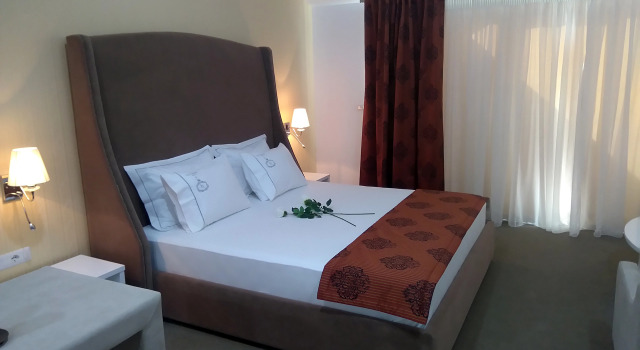 Santa Quaranta Premium Resort, Rezerwuj Ośrodek wypoczynkowy Saranda Vlorë County