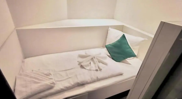 Standaard Driepersoonskamer ALFA Hotel