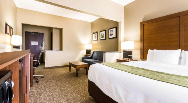 Двухместный люкс Comfort Suites Sioux Falls Mall District