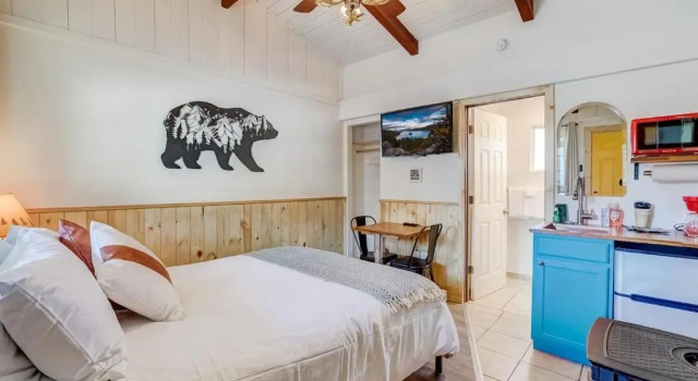 Студия Standard Tahoe Mountain Inn