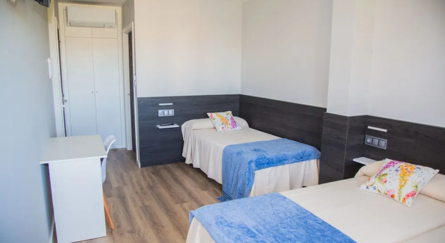 Номер Standard Pension San Anton