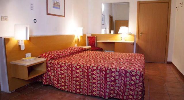Hotel DAnna, Buchen Sie Hotel Hauptbahnhof Neapel