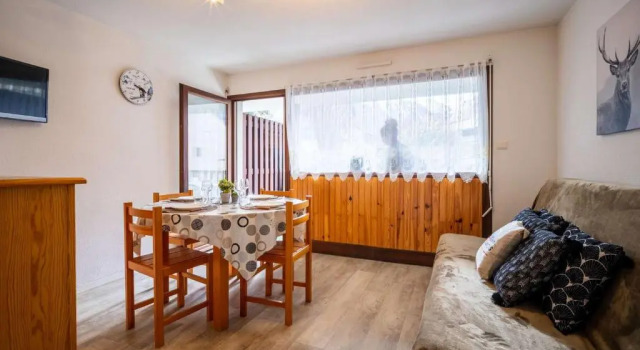 Appartement Saint-Lary-Soulan, 2 pièces, 4 personnes - FR-1-296-177, Забронировать Апартаменты/квартира Отели в центре Сен-Лари-Сулан, в центре, Парковка