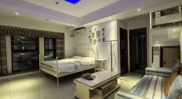 Люкс с 2 комнатами Martin's Boutique Apartment (Chengdou Kuanzhai Alley)