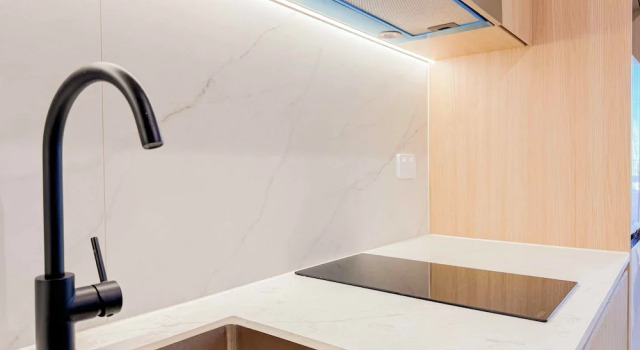 Студия Auburn Studio, Entire Studio with Ensuite toilet and kitchen