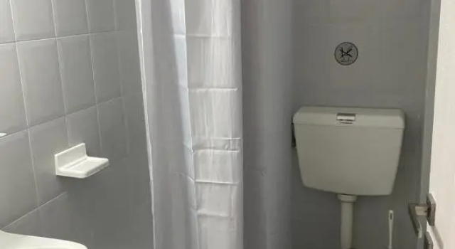 Трёхместный номер Standard с балконом Petska Apartments
