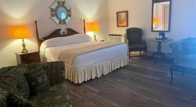 Marios International Spa, Hotel & Restaurant, 预订 度假村 奥罗拉 俄亥俄州