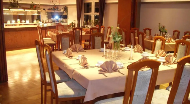 Hotel Cappuccino, Rezervasyon Otel Elze Weser Uplands