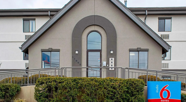 Welcome Suites Springdale, Buchen Sie Hotel Springdale 