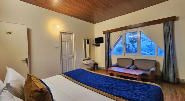 Номер Deluxe The Ashoka Inn 300mts walkable from Mall Road