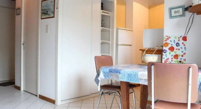 Maison Saint-Denis-d'Oléron, 2 pièces, 4 personnes - FR-1-246A-9, Rezerwuj Hotel Hotele w Charente-Maritime z basenem, Basen