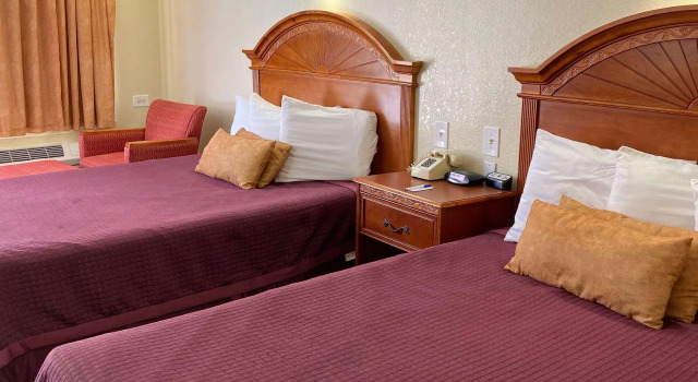 Четырёхместный номер Standard Knights Inn Punta Gorda