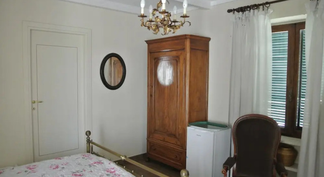 Camera doppia Deluxe con balcone e con vista sul giardino VILLA LE ROSE