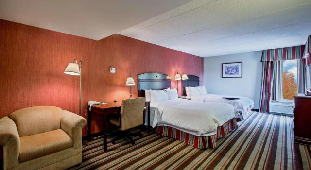 Четырёхместный номер Standard Hampton Inn Sturbridge