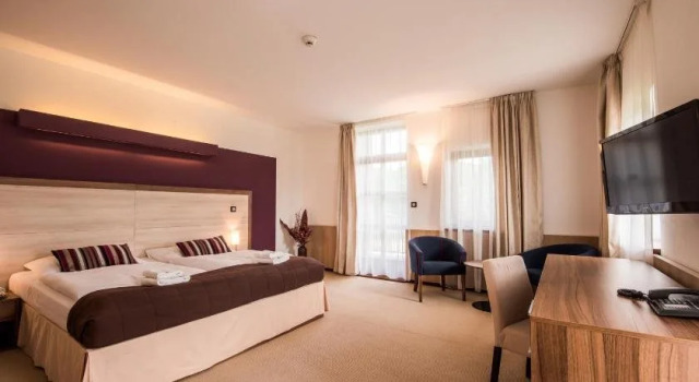 Hotel Golf Resort Olomouc, Забронировать Курортный отель Отели Haná 4 звезды, 4*