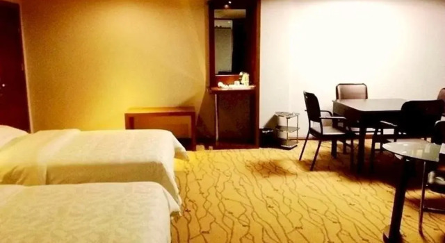 Xiandi International Hotel, Rezerwuj Hotel Hotele w Nanning z parkingiem, Parking