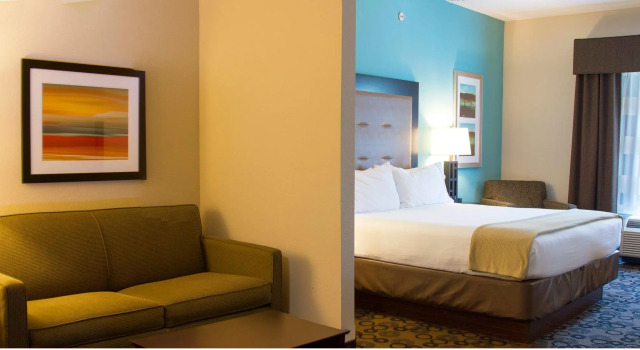 Люкс Holiday Inn Express & Suites - Cleveland Northwest by IHG