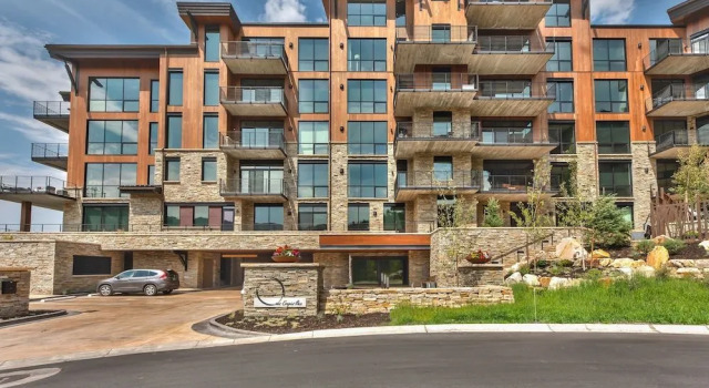 Deer Valley One Empire Pass Ski-in/ski-out 3 Bedrooms 3 Bathrooms Cond