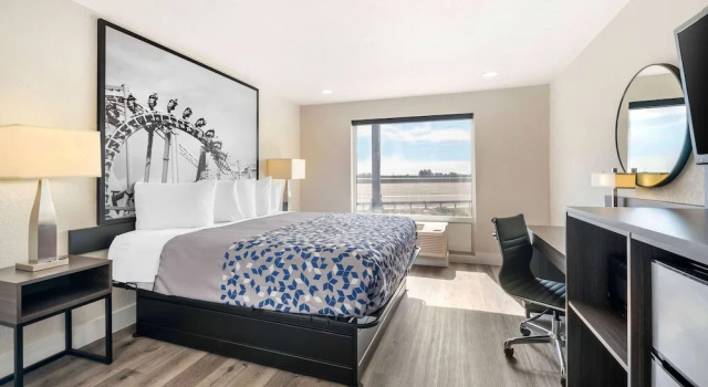 Двухместный номер Standard Super 8 by Wyndham Orlando Near Florida Mall