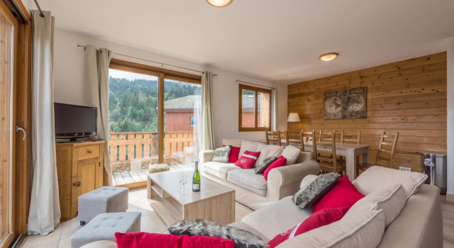LEden Ski aux Pieds, Prenota Hotel Les Esserts Alvernia