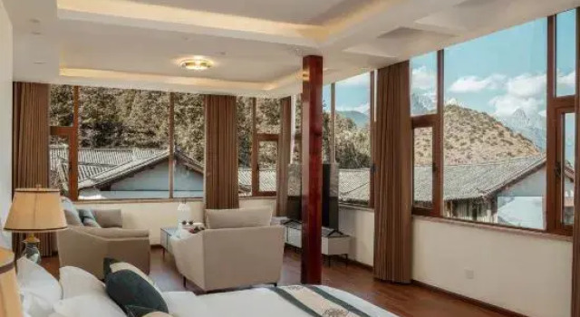 Люкс Luxury Under the Trees · Creek Whisper Holiday Inn Resort