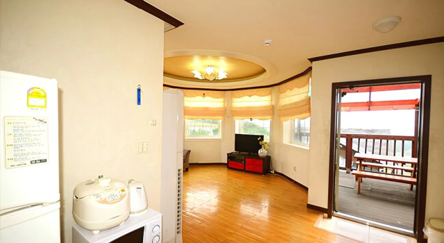 Taean Red Pension