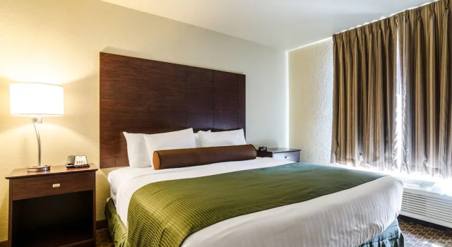Двухместный люкс Cobblestone Inn & Suites - Cambridge