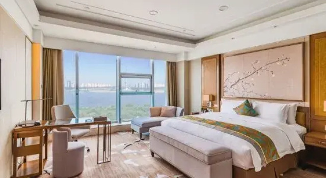 Люкс Howard Johnson Xiangyu Plaza Linyi