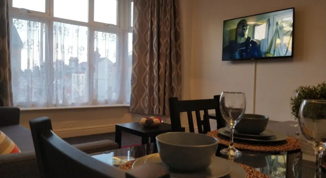 Апартаменты Ashburnham Apartment