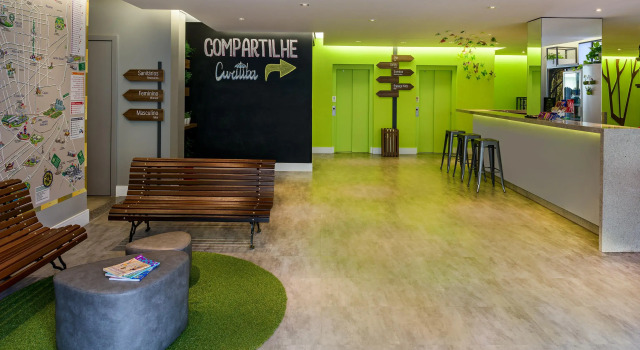 ibis Styles Curitiba Centro Civico, Забронировать Отель Отели Куритиба с парковкой, рядом с Конгресс-центр Estacao Embratel, Парковка