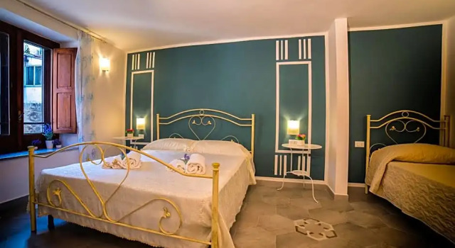 Marghaerita B&B, Забронировать Отель «постель и завтрак» Четраро Калабрия, рядом с Пляж Четрано Марина