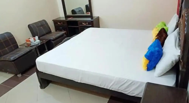 Diamond Luxe Hotel
