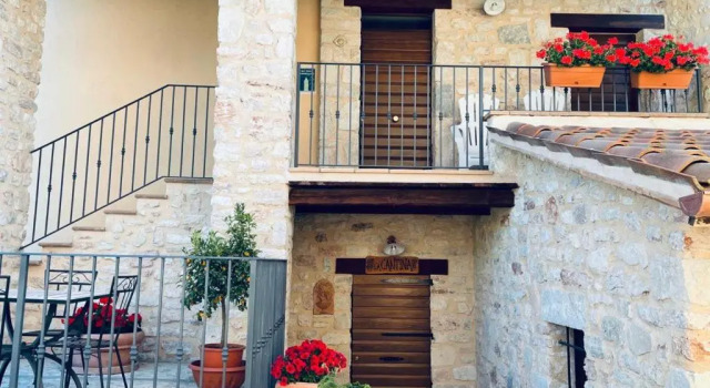 Agriturismo, B&B, I CASALI DI MORRO, Varaa Hotelli Sellano Umbria