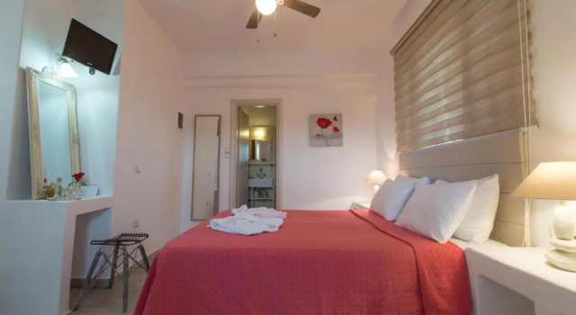 Двухместный номер Standard с видом на сад Villa Faros small hotel and restaurant