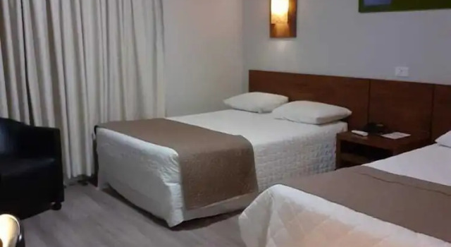 Четырёхместный номер Superior Hotel Le Canard Lages