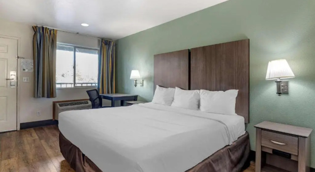 Номер Econo Lodge Portland Airport