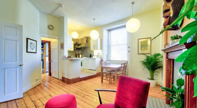 5 Star Old Town Apartment, Забронировать Апартаменты/квартира Старый город Эдинбург, рядом с Национальный музей Шотландии